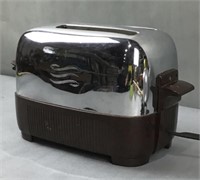 mid century art deco General Elec metal toaster