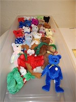 Lot of 25 Beanie Babies Nice