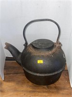 Vintage cast iron tea pot kettle