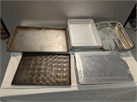 Lot of Baking Pans, 8 Pieces