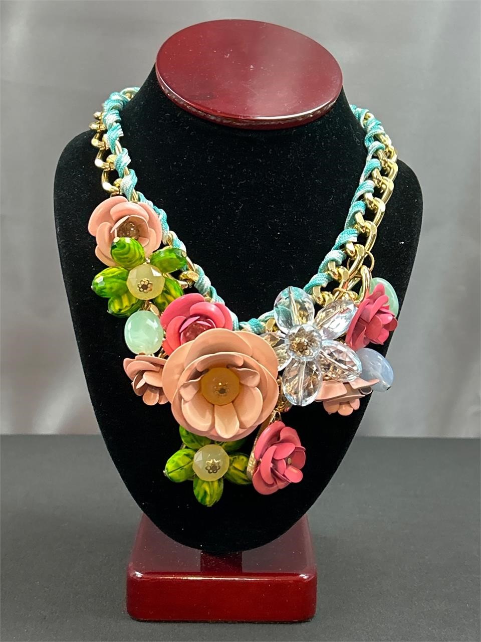 Colorful flower necklace