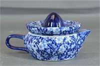 Blue and White Juicer with Pot