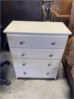 Vintage chest of drawers (approx 3ft tall)