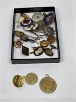 Mixed pins pendants, 3 marked 1/10 10k, 1/20 12k,