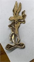 Official Looney Tunes Wile E. Coyote hat pin