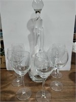 Decanter was six glasses