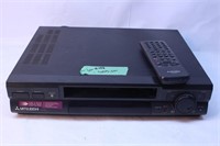 Mitsubishi HS-U500 VHS Player With Remote