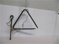 11" METAL TRIANGLE DINNER BELL