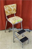 Vintage step stool chair. 13"x26"x35"