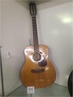 Yamaha acoustic dick guitar FG-260