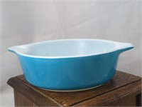 Vintage #471 Blue One Pint Pyrex Bowl.