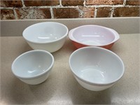 4 pyrex mixing bowls
20x16x4