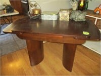 Table w/extensions