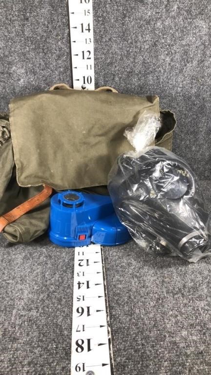 fox isreal army gas mask and bag