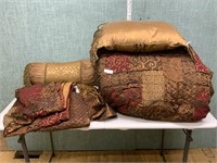 Crosil Queen Comforter & Pillow Set