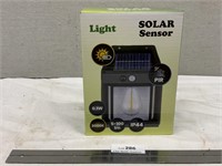 New! Solar Light w/ Sensor