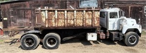 1986 Mack Model DM686SX Roll-Off Container Truck
