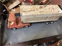 nylint truck and nylint box trailer  metal