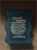 X12 Oral B Complete Satin Floss, Mint, 9.2m