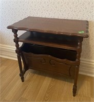 Wood side table/magazine rack