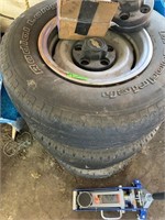 4 GM pickup tires & Wheels 15” Trim rings & Cap