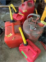 5 Gas cans