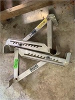 2 ladder jacks Aluminum