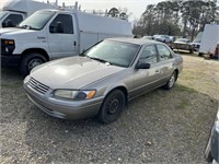 529) 1998 Toyota Camry, runs great, 297k miles