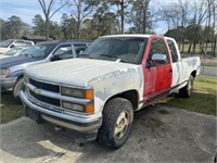 1331) 94 Chevy 1500 Ext Cab 4WD 207k miles