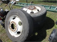 332) 4- 8R19.5 tires and wheels