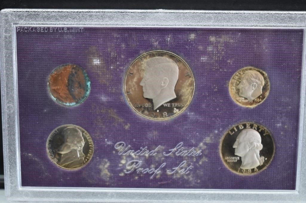 Coins Comics Fenton Amethyst Glass Antiques