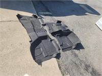 GMC 1500 floor mats set like new.