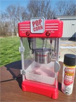 Small electric pop corn popper.