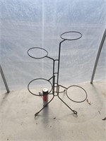 4 tier metal plant stand.