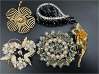 Vintage made in austria, monet and more brooches