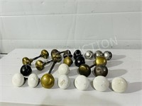 22 various brass, enamel & metal door knobs