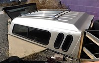 FIBERGLASS CAMPER SHELL