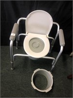 Potty chair