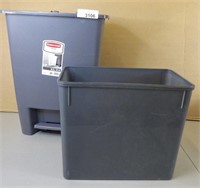 Rubbermaid Trash Can & Plastic Container