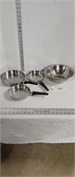stainless pans & bowls