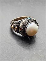 Vintage Pearl Ring. Size 8.