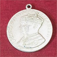 George VI & Queen Elizabeth Necklace Pendant