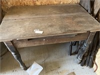 Early extension/drop leaf table