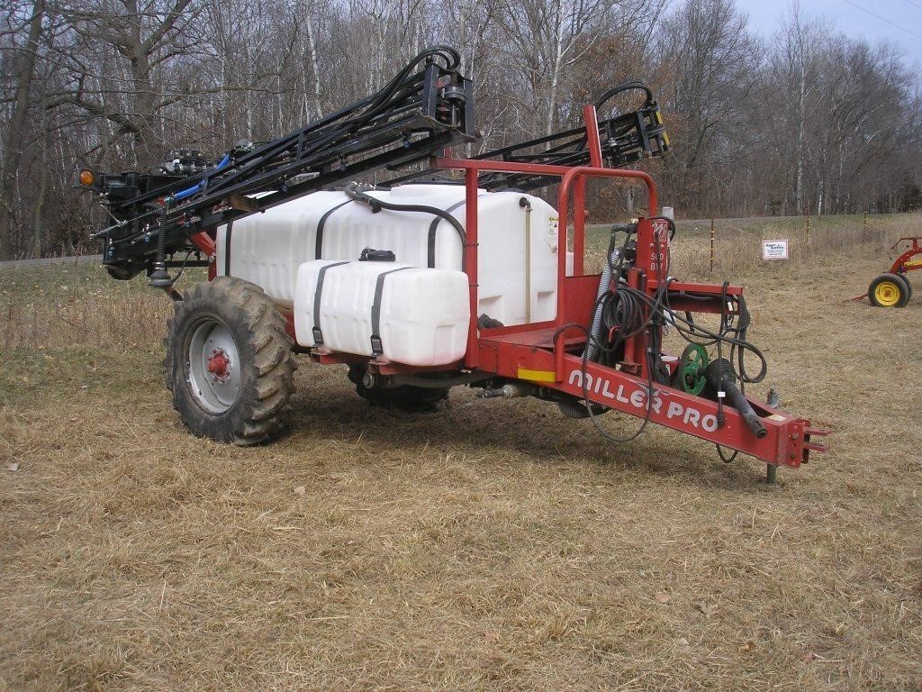 MILLER PRO BM 500 60' TALL WHEEL SPRAYER