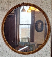 Round Mirror w/Gold Tone Frame