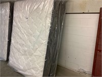 Queen mattress-box spring set (new)