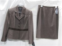 New Brown Houndstooth Kasper Suit Size 8P