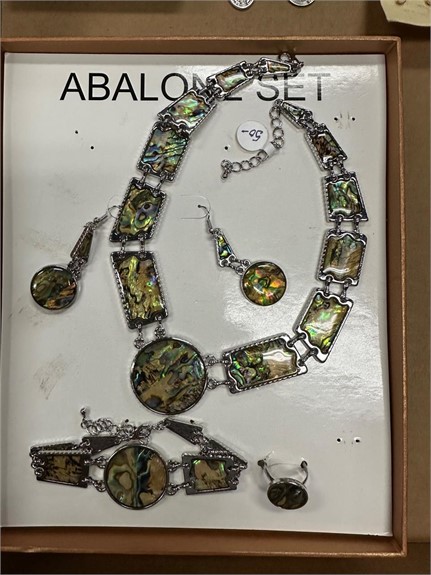 Unique Finds: Antiques, Jewelry, Art & Apparel