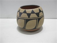 7"x 8" Signed Santo Domingo Pottery Bowl Olla