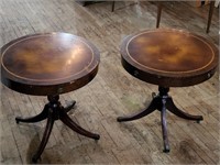 28"×28" Round Tables - Note